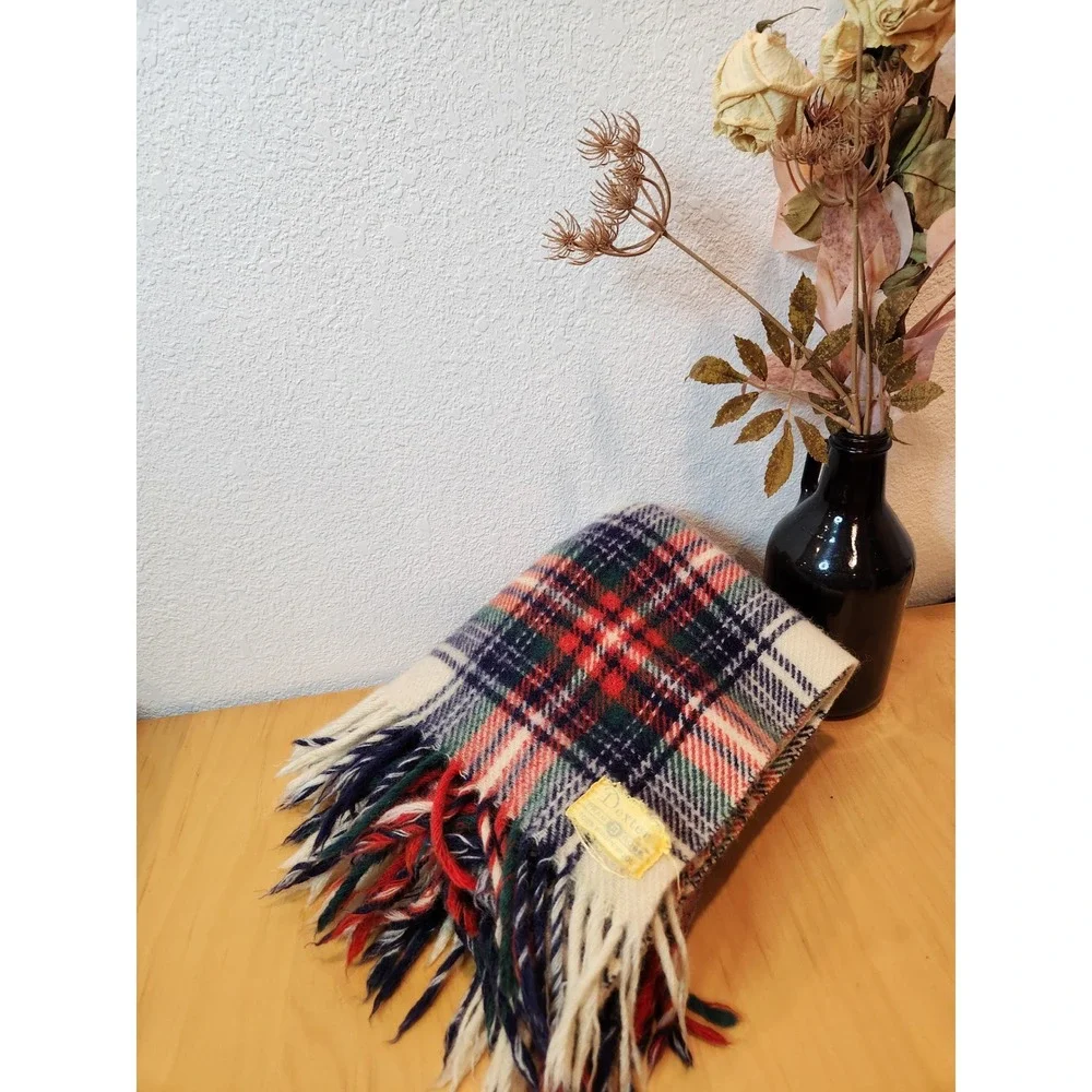 vtg Dexter Pram Robe Blanket 100% Virgin Wool Plaid Throw Fringe Red Blue Green‎